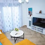 Seashell Apartment