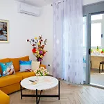 Seashell Apartment